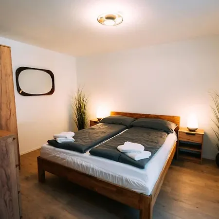 Lakeside Barn Near Interlaken Bönigen