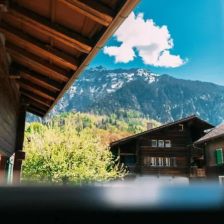 Lakeside Barn Near Interlaken * Bönigen